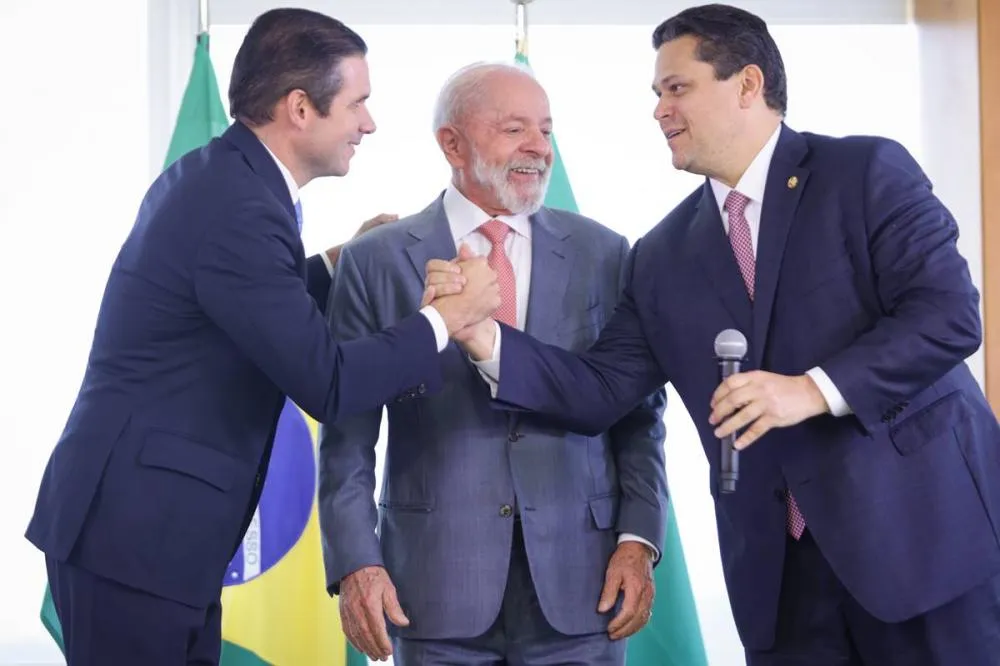 Lula aposta no apoio de Alcolumbre e Motta para aprovar as pautas de 2025