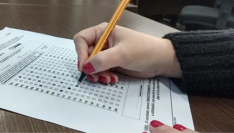 Concursos e vagas de emprego movimentam Mato Grosso do Sul com salários de até R$ 7,8 mil