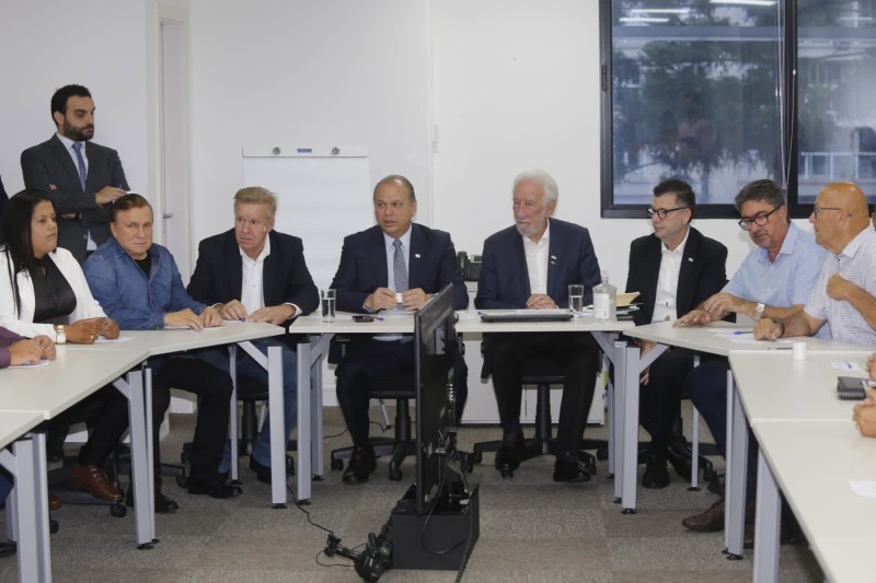 Governo busca solução para retomada das atividades de multinacional em Cambará