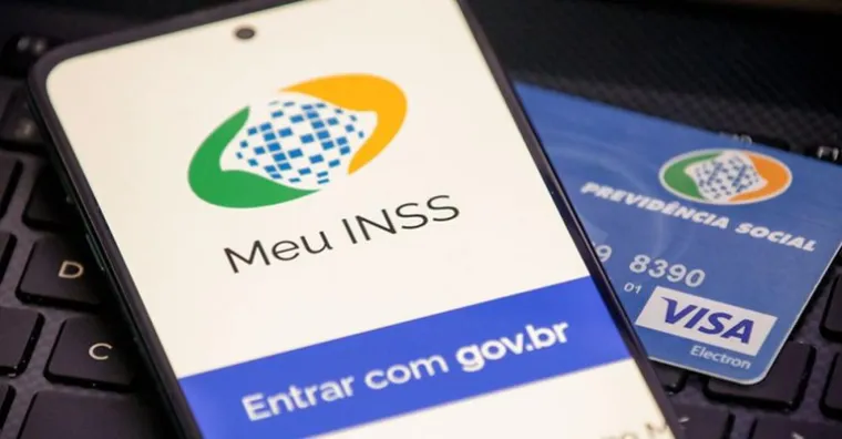 Aposentados e pensionistas do INSS têm pagamentos afetados pelo Carnaval