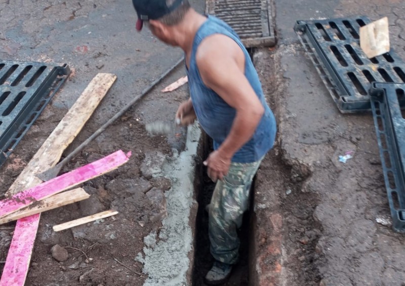 Retirados 300 kg de lixo do escoamento de águas pluviais em Taguatinga