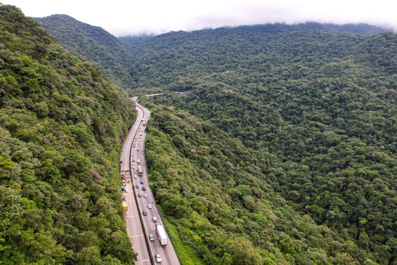 DER-PR retira guindaste da BR-277 para melhorar tráfego neste final de semana