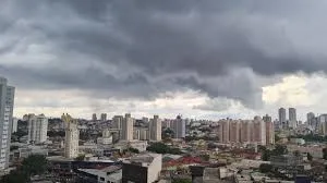 Chuvas intensas atingem 21 estados com alerta de perigo em todo o país