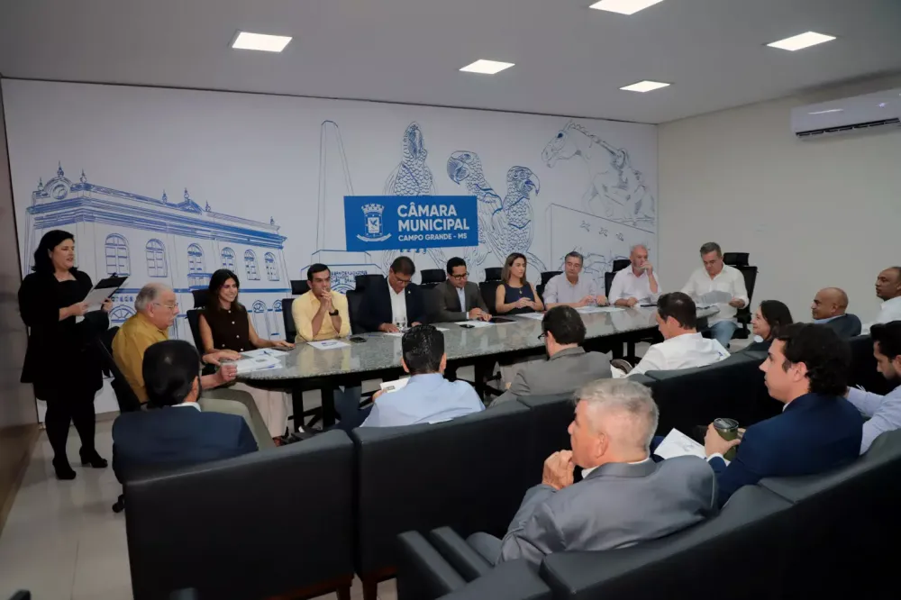 Câmara de Campo Grande debate validade de laudos para TEA e inclusão de veterinários na saúde
