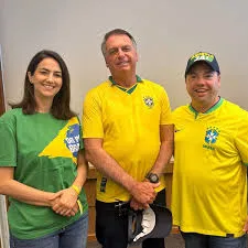 Gianni lança pré-candidatura ao Senado com apoio de Bolsonaro e Apóstolo Dinho, consolidando-se como liderança evangélica em MS
