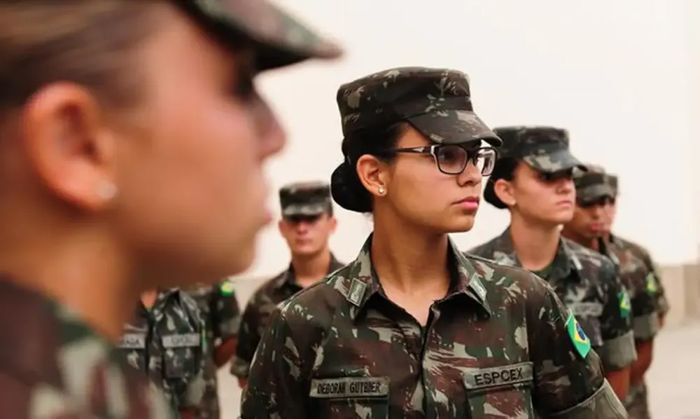 Forças Armadas abrem seleção histórica para mulheres no serviço militar