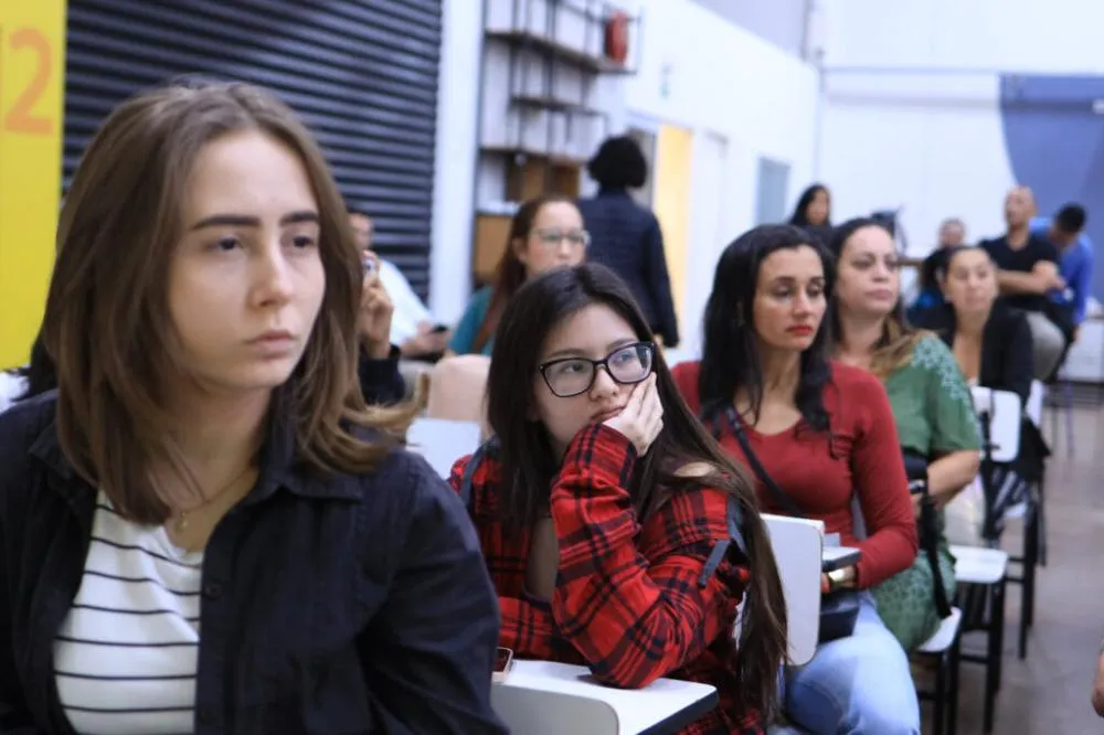 Feira de emprego oferece 50 vagas para jovens nesta quinta-feira