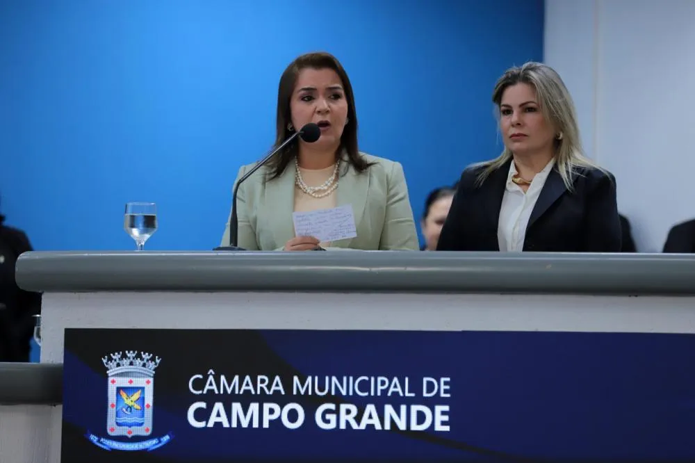 Câmara de Campo Grande arquiva pedido de cassação contra prefeita Adriane Lopes