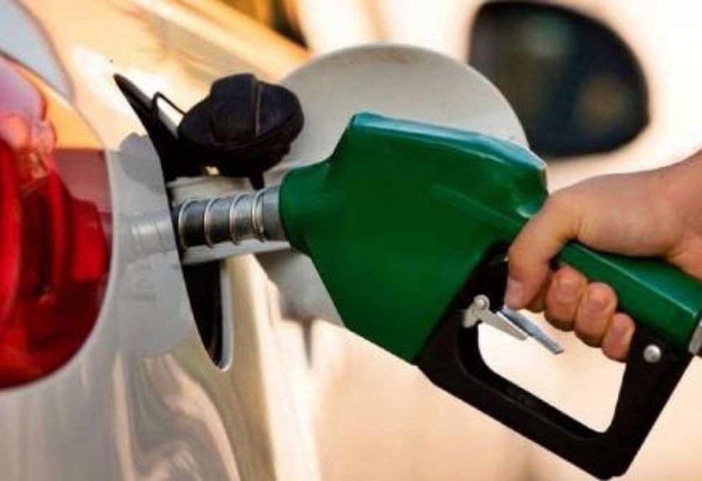 Petrobrás anuncia alta de 7,46% no preço da gasolina a partir do dia 25