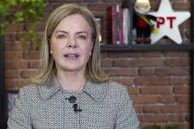 Declaração de Gleisi Hoffmann sobre anistia provoca crise entre Planalto e STF