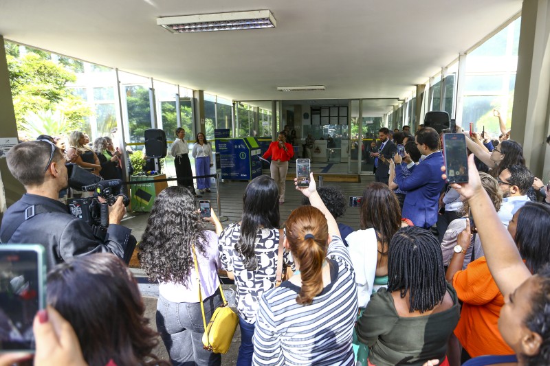 Discurso cantado marca recriação do Ministério da Cultura