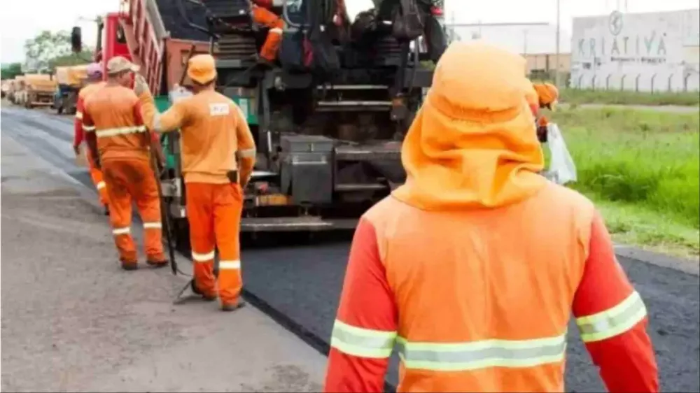 Tráfego na BR-163 enfrenta restrições: 10 desvios e 18 pontos de pare-e-siga nesta terça-feira