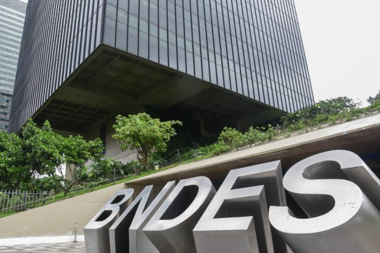 Venezuela e Cuba ainda devem US$ 529 milhões ao BNDES