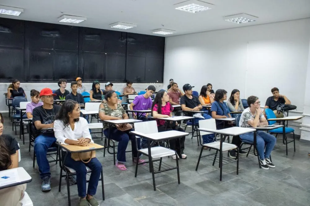 Cursos gratuitos de RH e Marketing Digital são oferecidos para jovens em Campo Grande