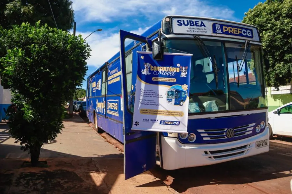 Consultório móvel para animais encerra abril com atendimentos no CRAS Moema