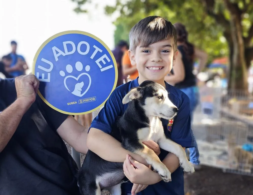 Subea promove adoção de animais neste domingo na Praça da Bolívia