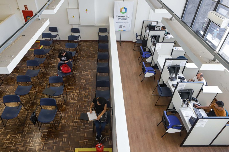 Agências do Trabalhador recebem R$ 7 milhões de grupo francês para modernizar atendimento