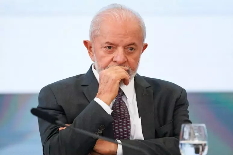 Popularidade em queda: Lula apela ao Plano Nacional de Cuidados em meio à crise com mulheres e idosos