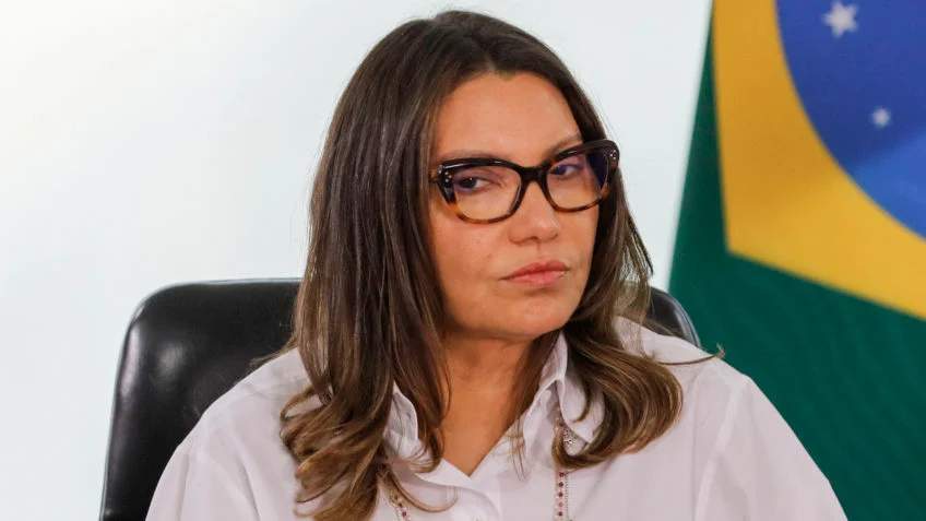 Janja sob pressão: campanha do PT não engaja e expõe desgaste da primeira-dama