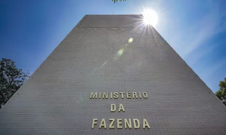 Ministério da Fazenda avalia alternativas ao aumento do IOF após pressão de bancos e empresas