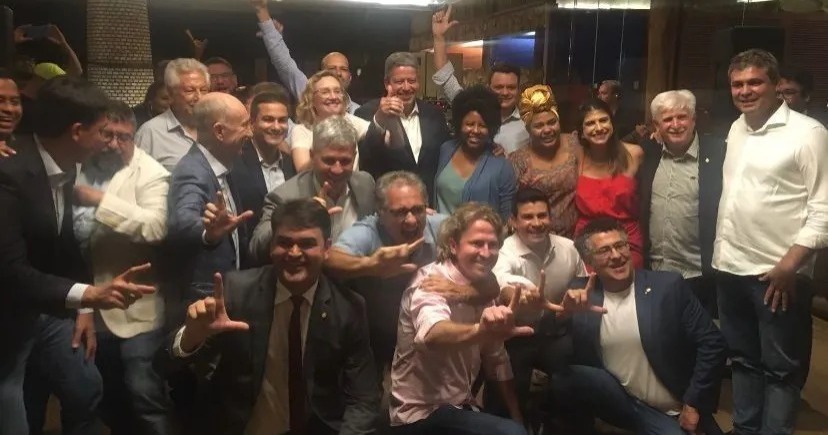 Lira promete pacificação em jantar com bancada do PT 