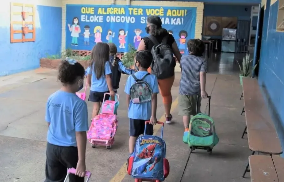 Campo Grande abre seleção para 200 monitores escolares com foco na inclusão e reforço educacional