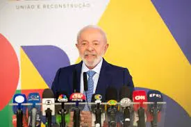 Lula enfrenta pressão intensa por elevação do IOF: “Não houve erro”