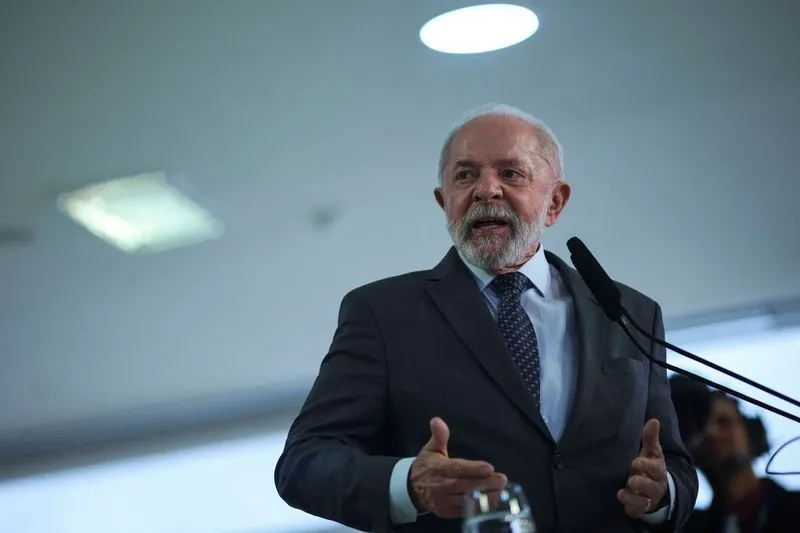 Desespero no Planalto: Lula busca saída para crise de popularidade