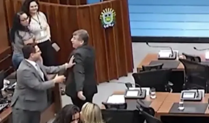 Novo bate-boca esquenta sessão da Assembleia Legislativa entre Pedrossian Neto e Lídio Lopes