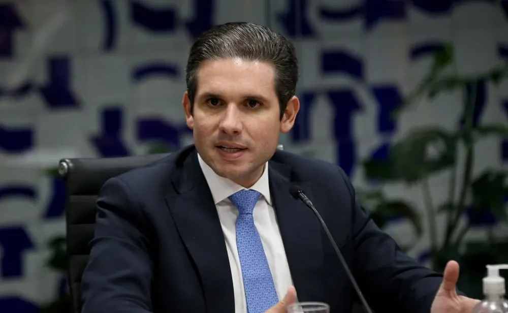 Presidente da Câmara rejeita pacote fiscal de Haddad e critica aumento de impostos