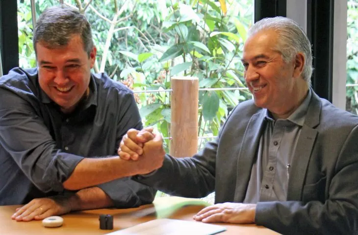 Fracasso em aliança nacional permite jogo estratégico a Riedel e Reinaldo em MS