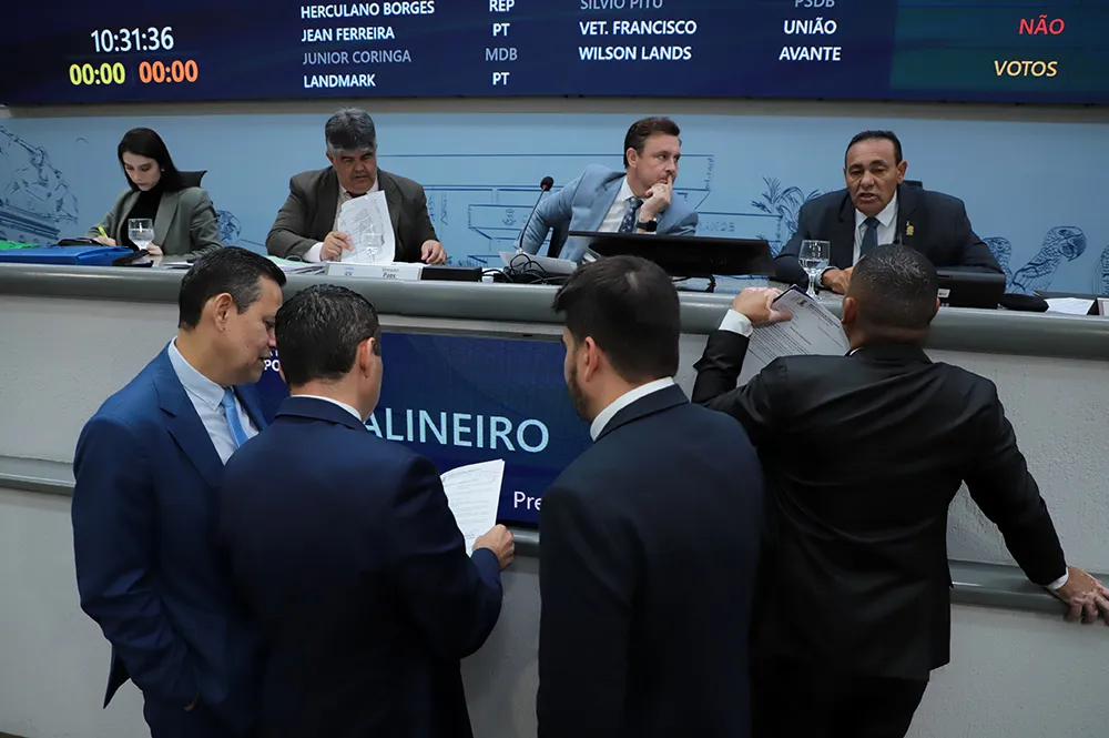 Câmara de Campo Grande vota projetos de saúde, orçamento e veto polêmico