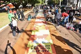 Corpus Christi reúne milhares de fiéis em Campo Grande com programação diversificada
