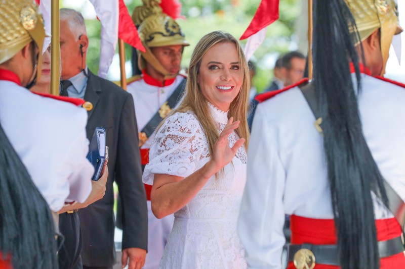 Governadora em exercício destaca segurança do DF após intervenção federal