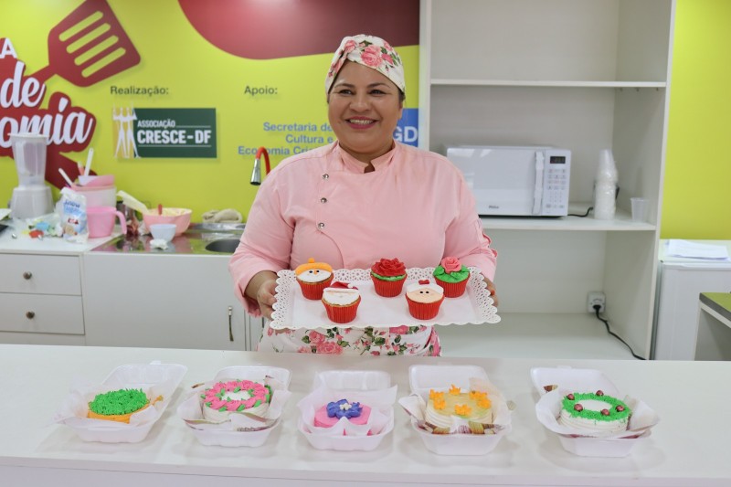 Escola Móvel de Gastronomia oferece cursos profissionalizantes gratuitos