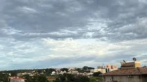 Frio de manhã, calor à tarde e ar seco: MS enfrenta “efeito cebola” com até 20°C de variação térmica