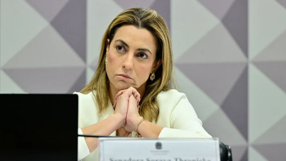 Soraya provoca agitação nos bastidores ao se reunir com Aécio e reacende rumores de mudança partidária