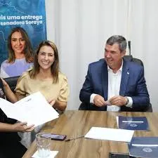 Soraya nega troca de partido e reforça apoio a Riedel após conversa reservada com Aécio Neves