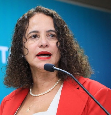 Ministra da Tecnologia propõe manifestação contra Banco Central