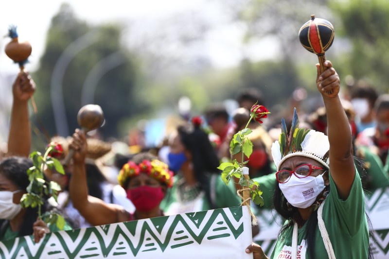 Hoje é Dia: luta dos povos indígenas e internet segura são destaques