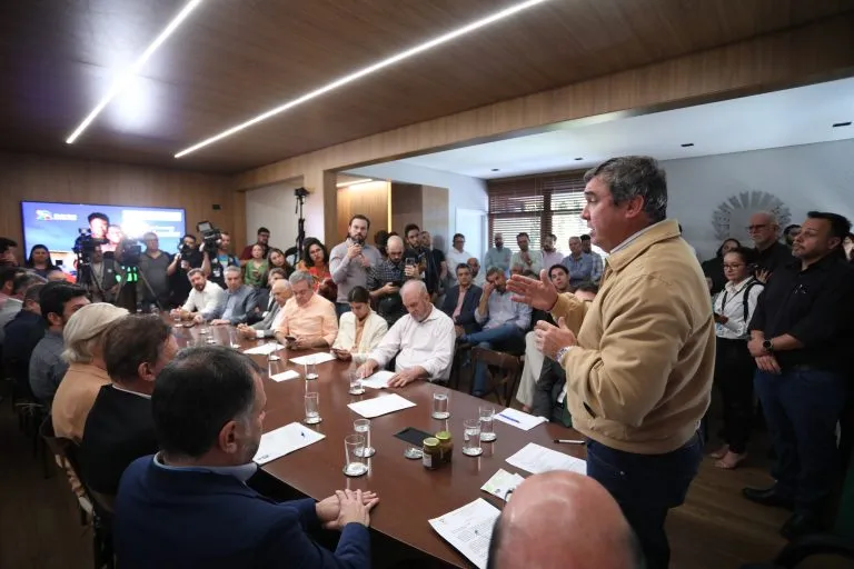 Com foco social, Riedel amplia política habitacional e entrega 249 casas a indígenas e ribeirinhos