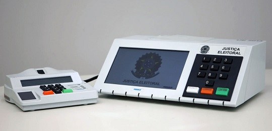 URGENTE!!! Presidente do PL, Valdemar da Costa Neto, vai encaminhar ao TSE a nulidade das Urnas, anterior a 2020