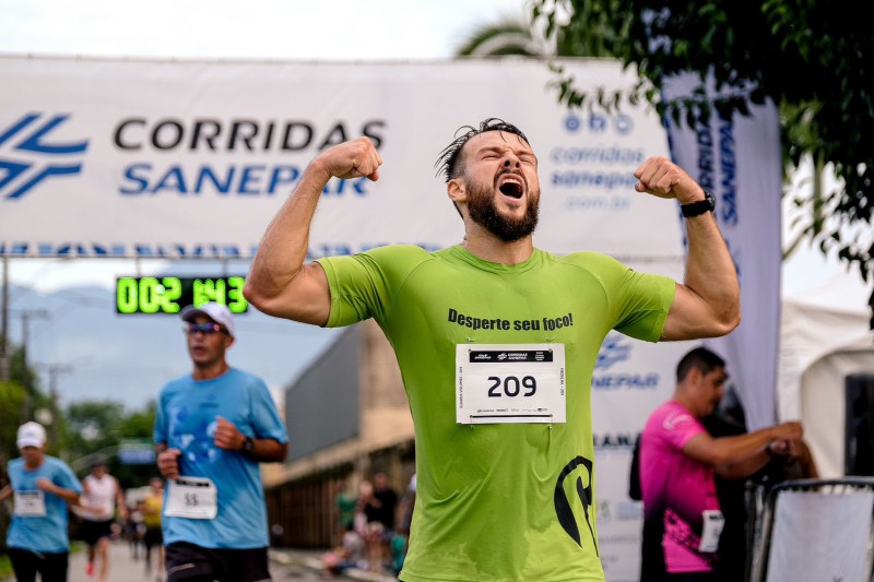 Com cerca de 700 participantes, corrida de rua da Sanepar movimenta Morretes