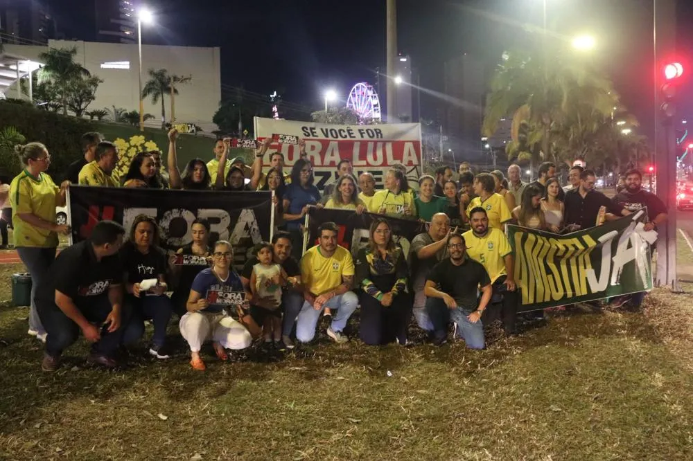 “Fora Lula” e “Fora Moraes” tomam conta da Afonso Pena em novo ato da direita em Campo Grande