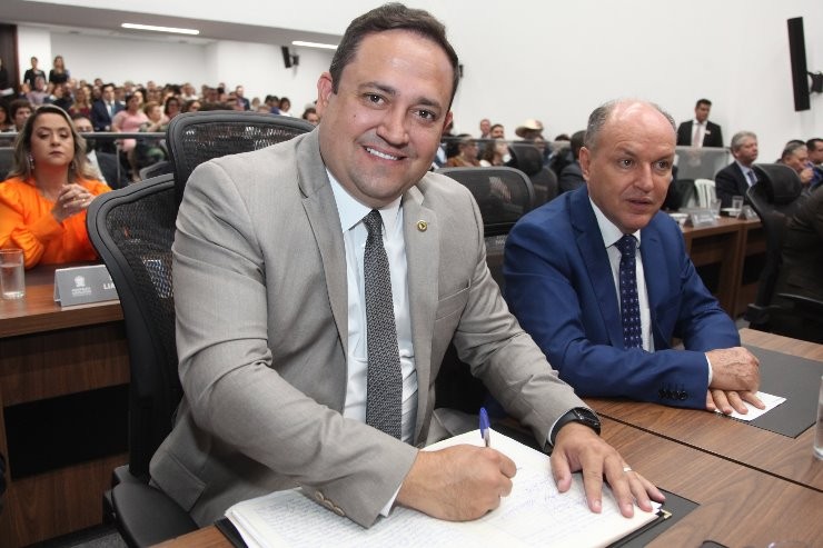 Projeto garante às mulheres direito de acompanhante em consultas e exames clínicos