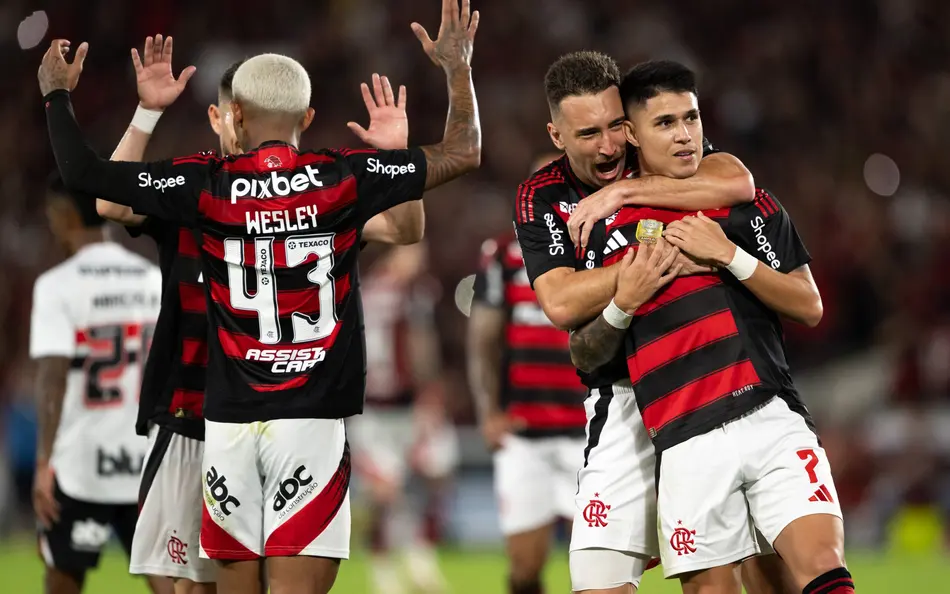 Flamengo retoma liderança do Brasileirão; São Paulo sobe e Santos volta ao Z4