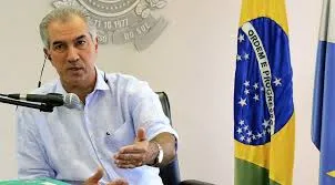 Reinaldo Azambuja rompe o silêncio, defende Bolsonaro e dispara: “Está sendo extremamente injustiçado”