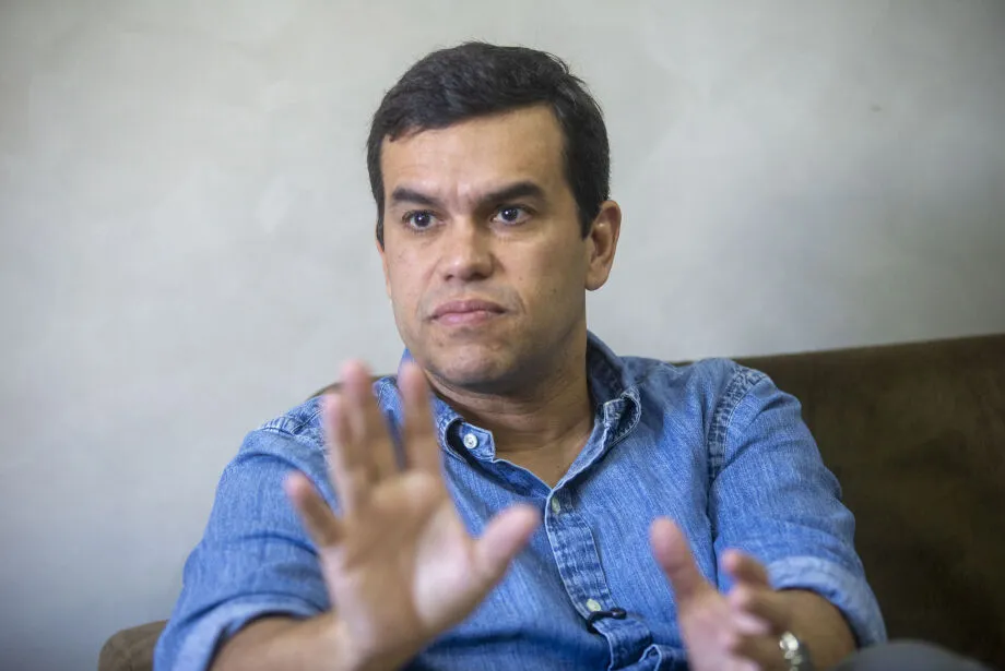 Beto Pereira relembra origens políticas, projeta 2026 e comenta polêmicas do Congresso