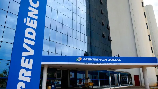 INSS intensifica alertas pelo WhatsApp para devolver descontos indevidos a aposentados