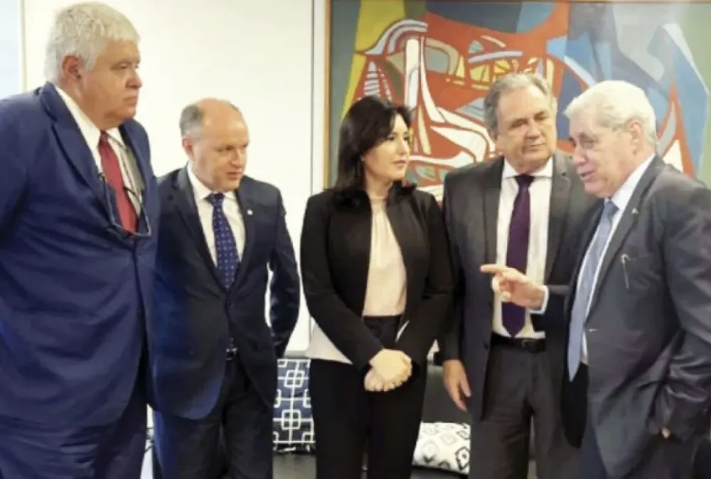 Simone Tebet enfrenta resistência do MDB em MS, mas ganha aval nacional para disputar o Senado